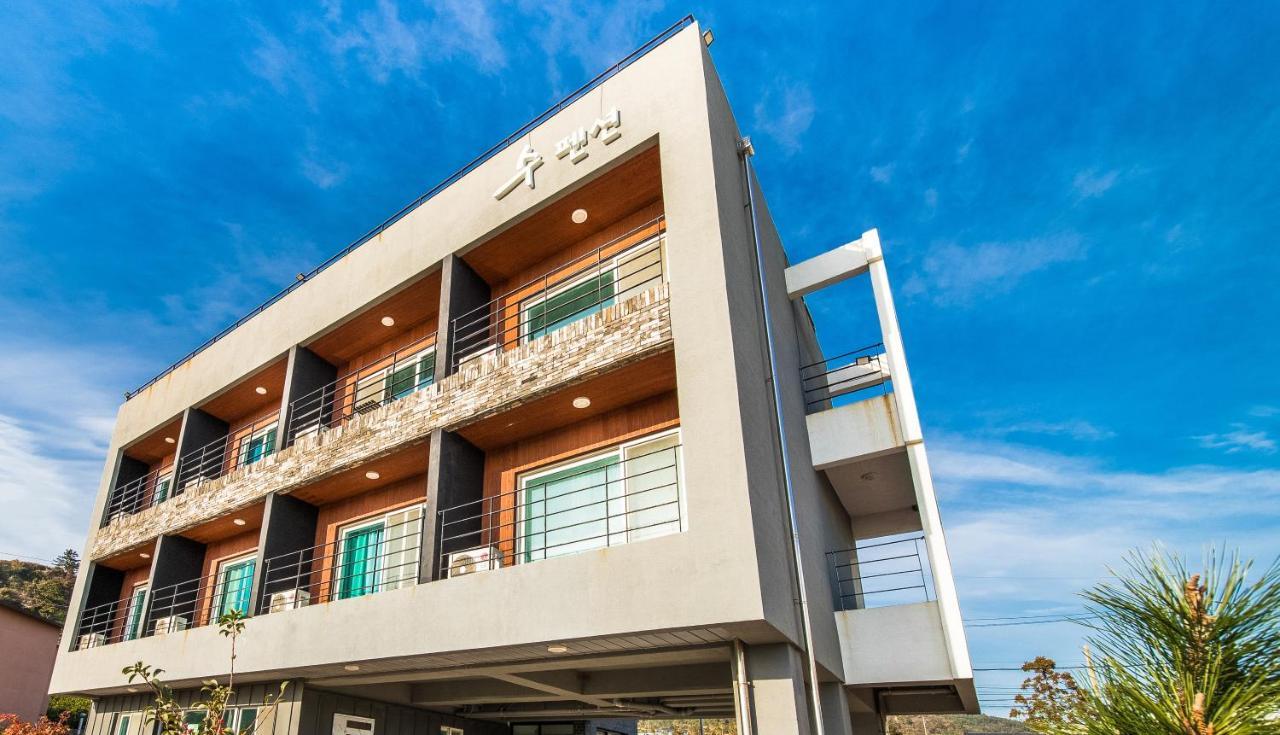 Jeju Soo Pension Seogwipo Zewnętrze zdjęcie