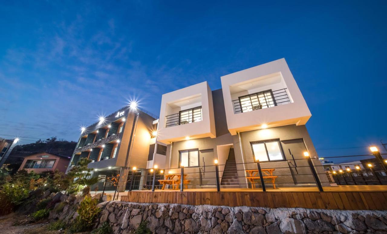 Jeju Soo Pension Seogwipo Zewnętrze zdjęcie